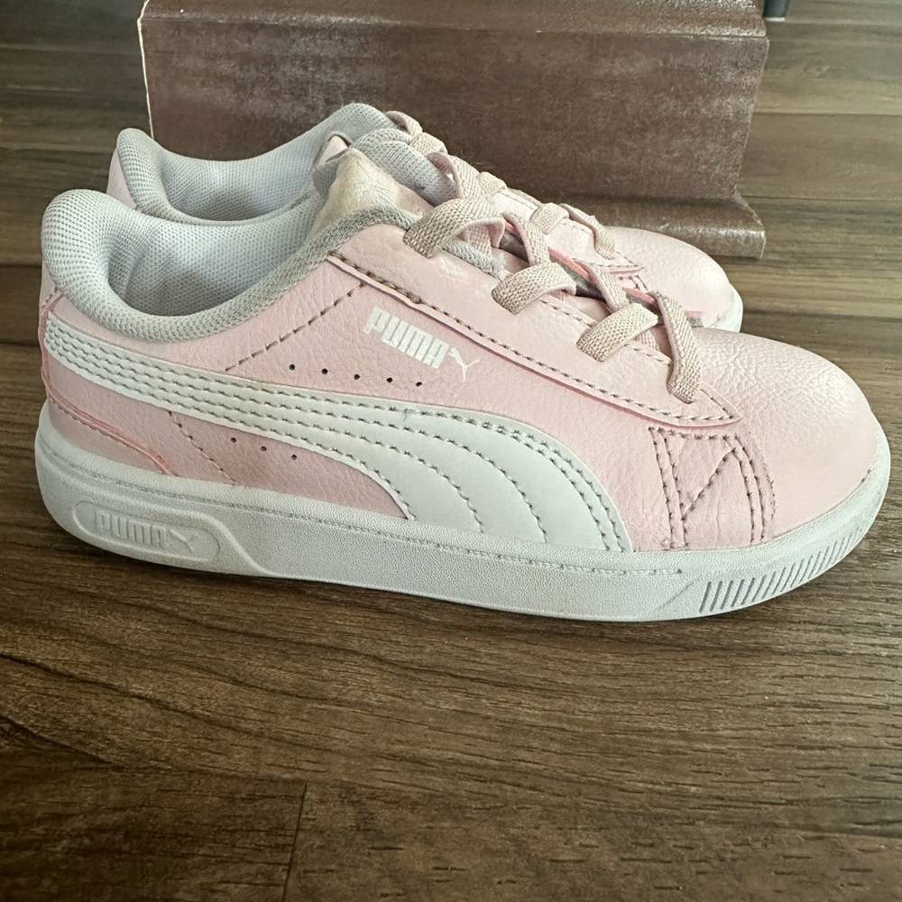 Puma Sneakers
